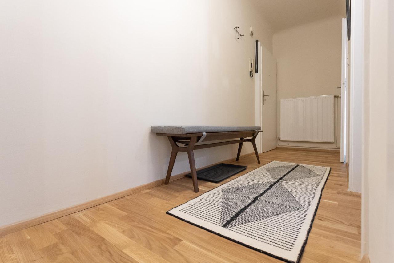 Chic 1-Bed Apt By Canal Walk To Historic Centre Viena Exterior foto
